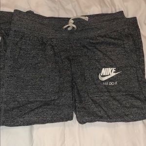 Nike capris